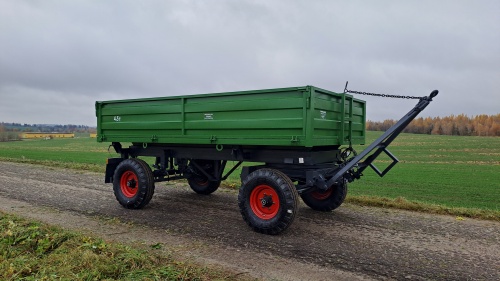 Прицеп тракторный самосвальный 2ПТС-4,5