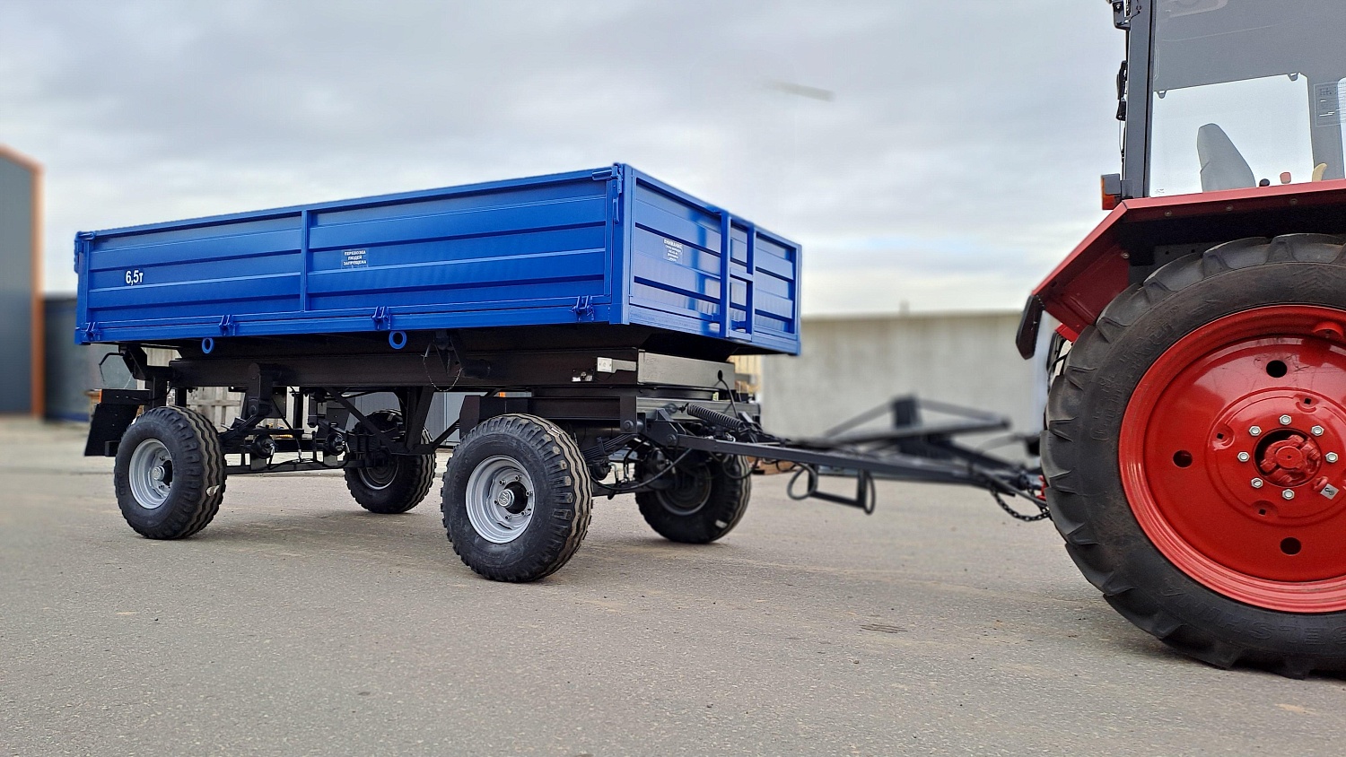 Прицеп тракторный самосвальный 2ПТС-6,5