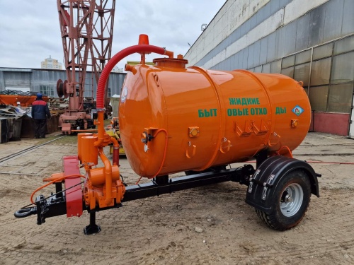 Полуприцеп для перевозки жидких бытовых отходов МВ-4,2