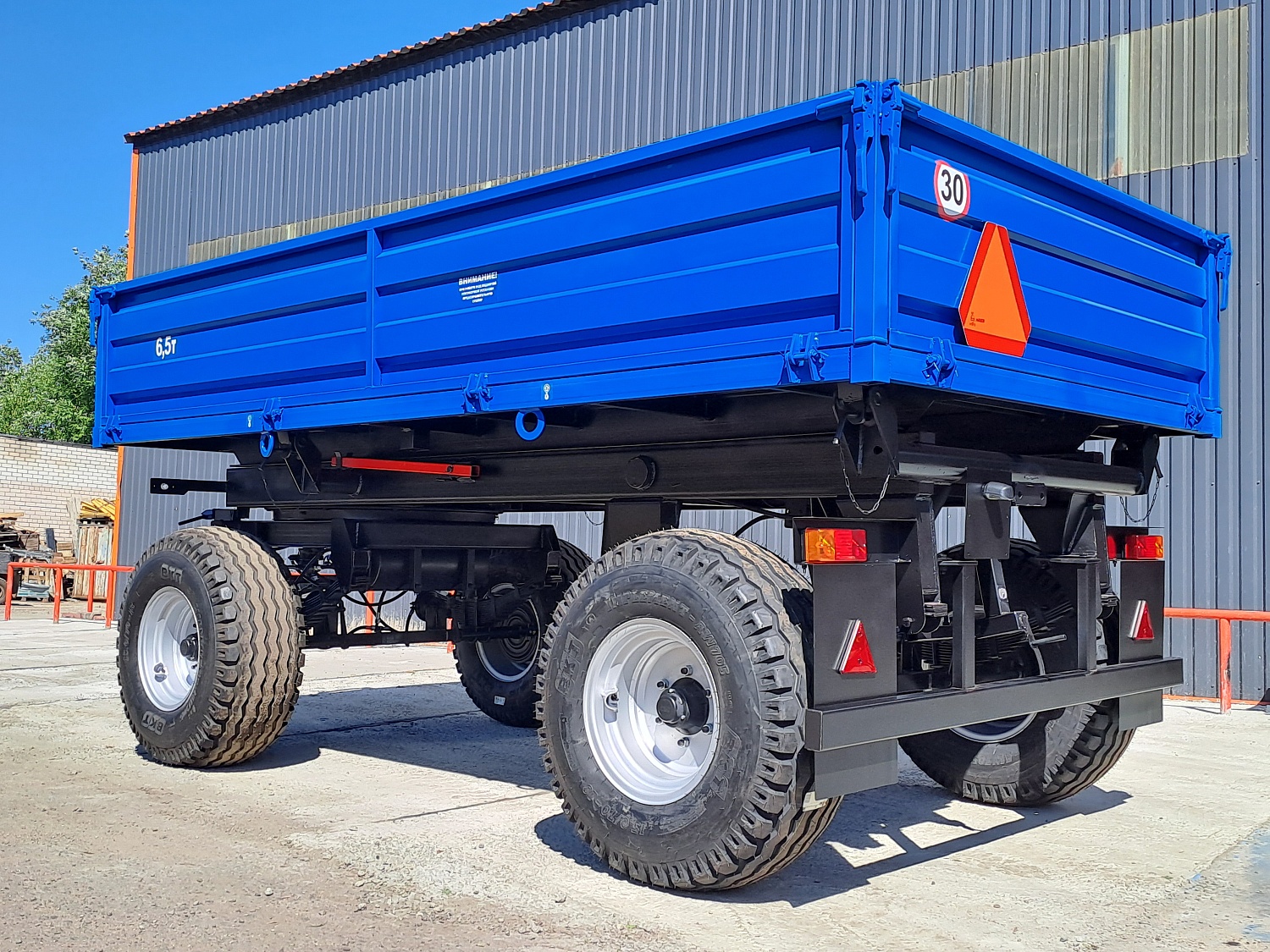 Прицеп тракторный самосвальный 2ПТС-6,5У