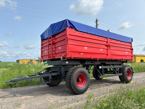 Прицепы тракторные самосвальные 2ПТС-10НТ и 2ПТС-10НТП