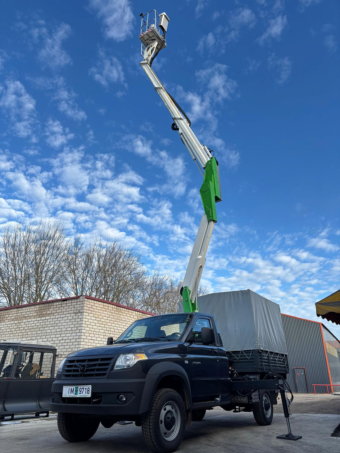 Автогидроподъемник АГП-14