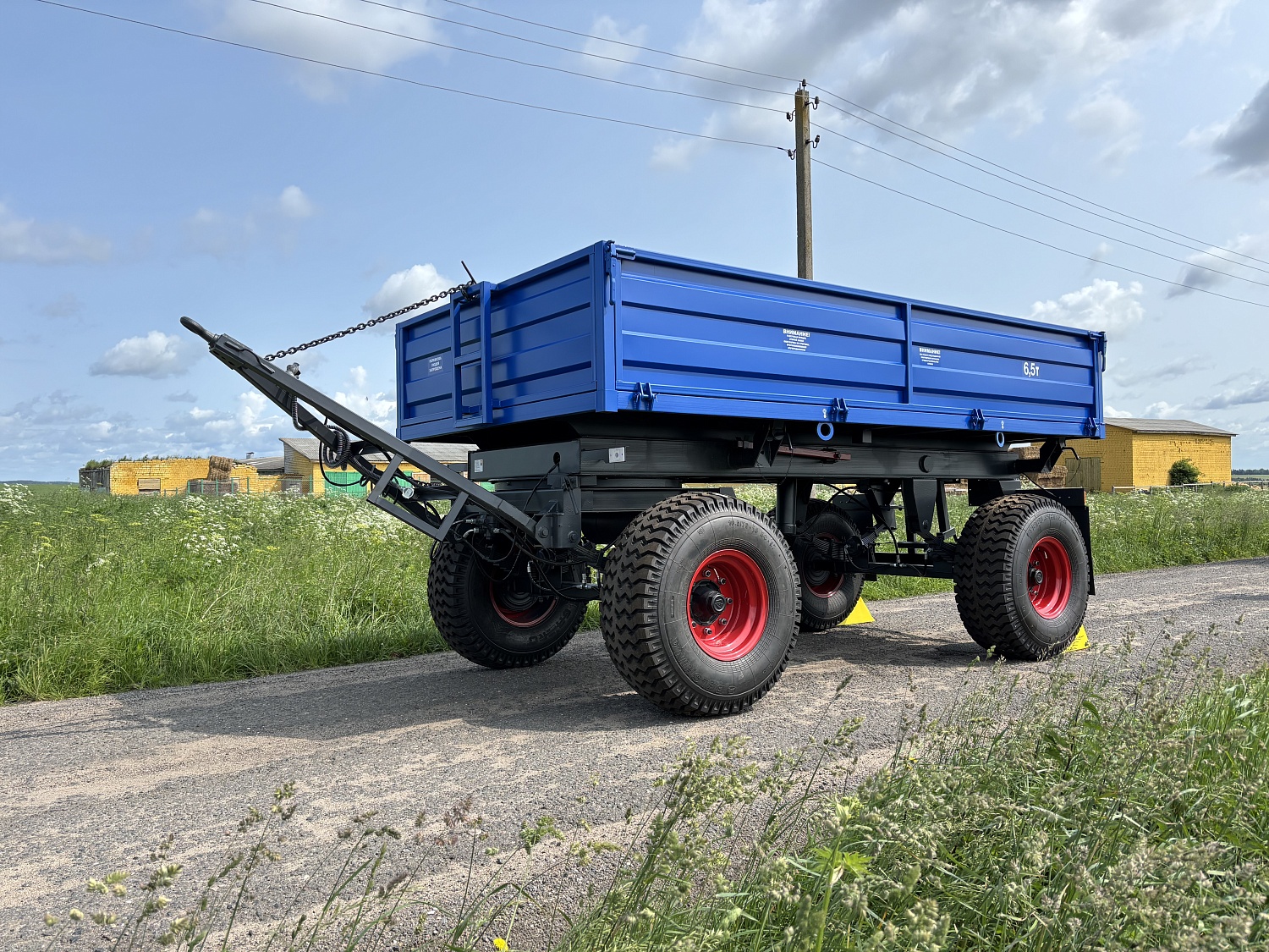 Прицеп тракторный самосвальный 2ПТС-6,5У