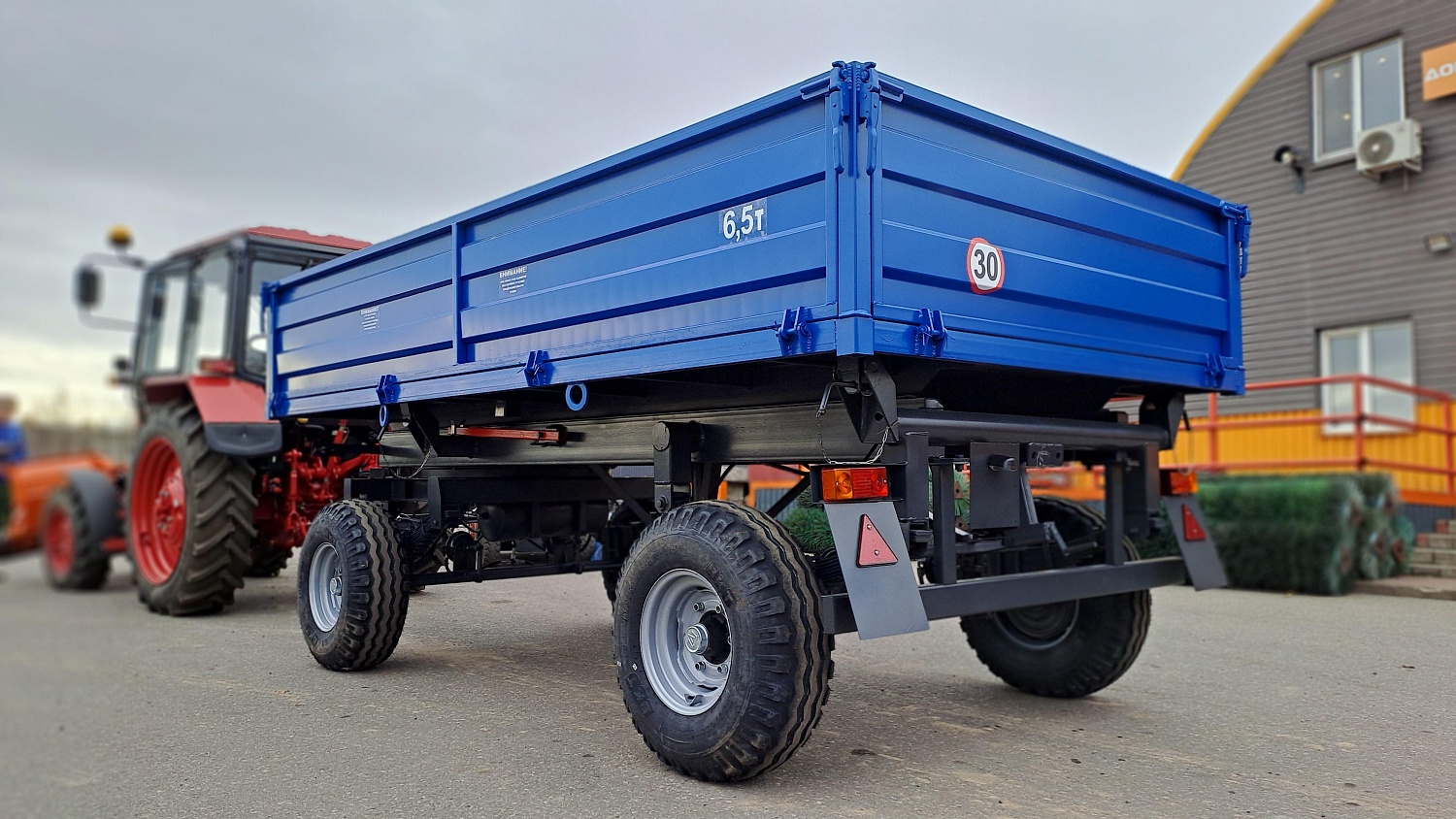 Прицеп тракторный самосвальный 2ПТС-6,5